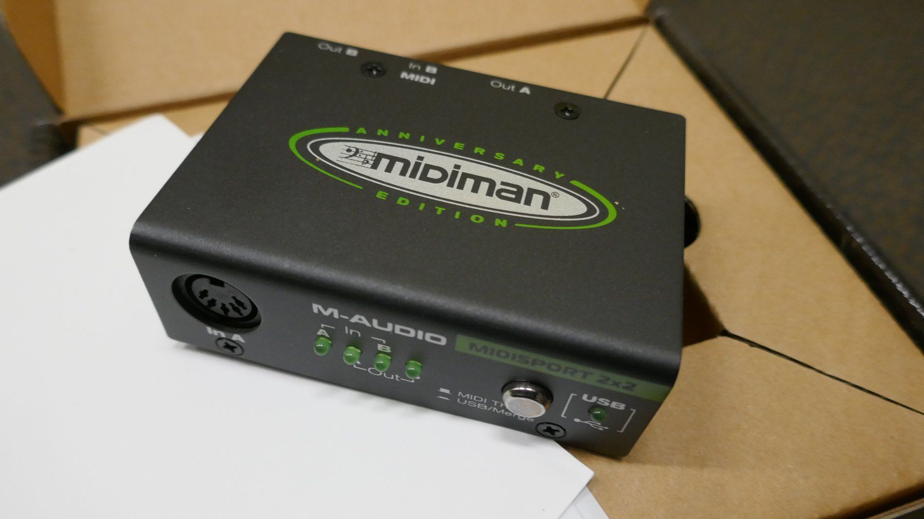 M-Audio Attrezzatura per studi di registrazione: M-Audio MidiSport 2x2 MIDI Interface USB – Nuovo e nell'imballaggio originale da Wenslingen venduto da FairlightCMI 1