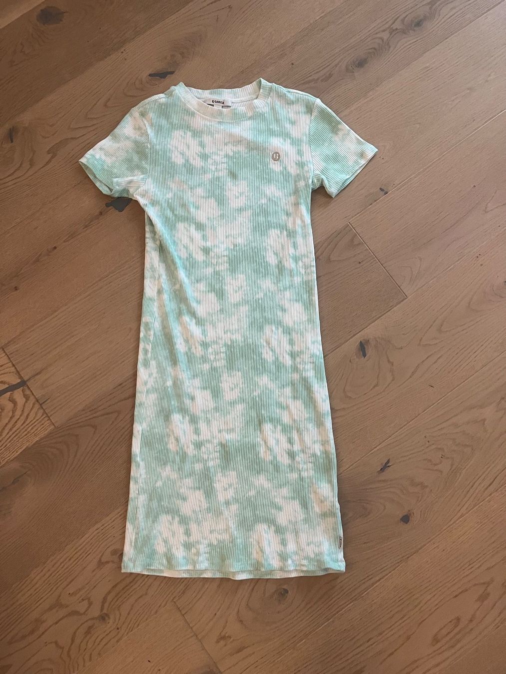 Lotti & Set di vestiti: Sommerkleider – Usato da Effretikon venduto da Pitm 2
