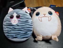 2 Squieshy beanies