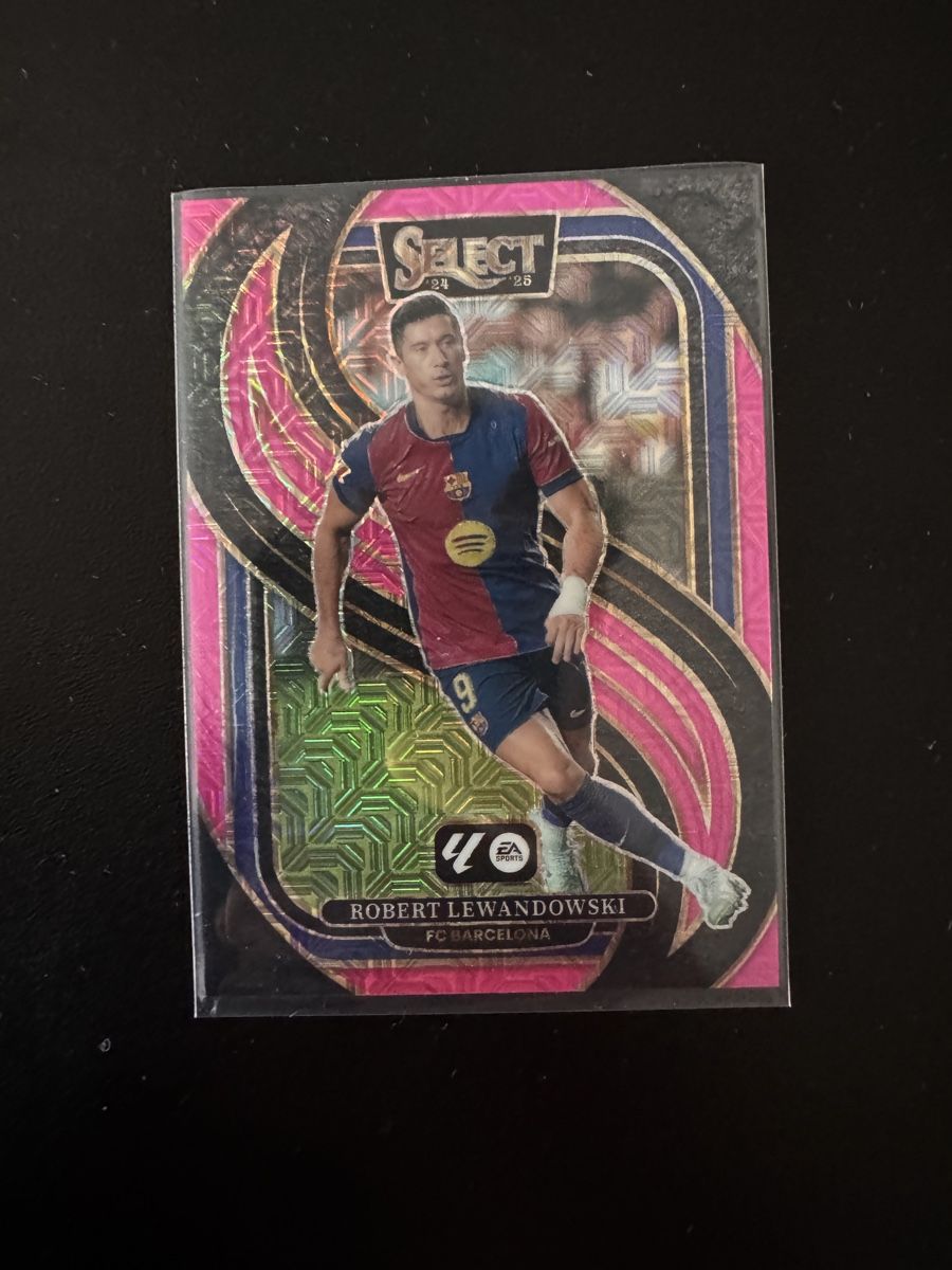 Panini Carte collezionabili: Robert Lewandowski Panini Select 106/179 – Nuovo (secondo la descrizione) da St. Moritz venduto da PauloM98