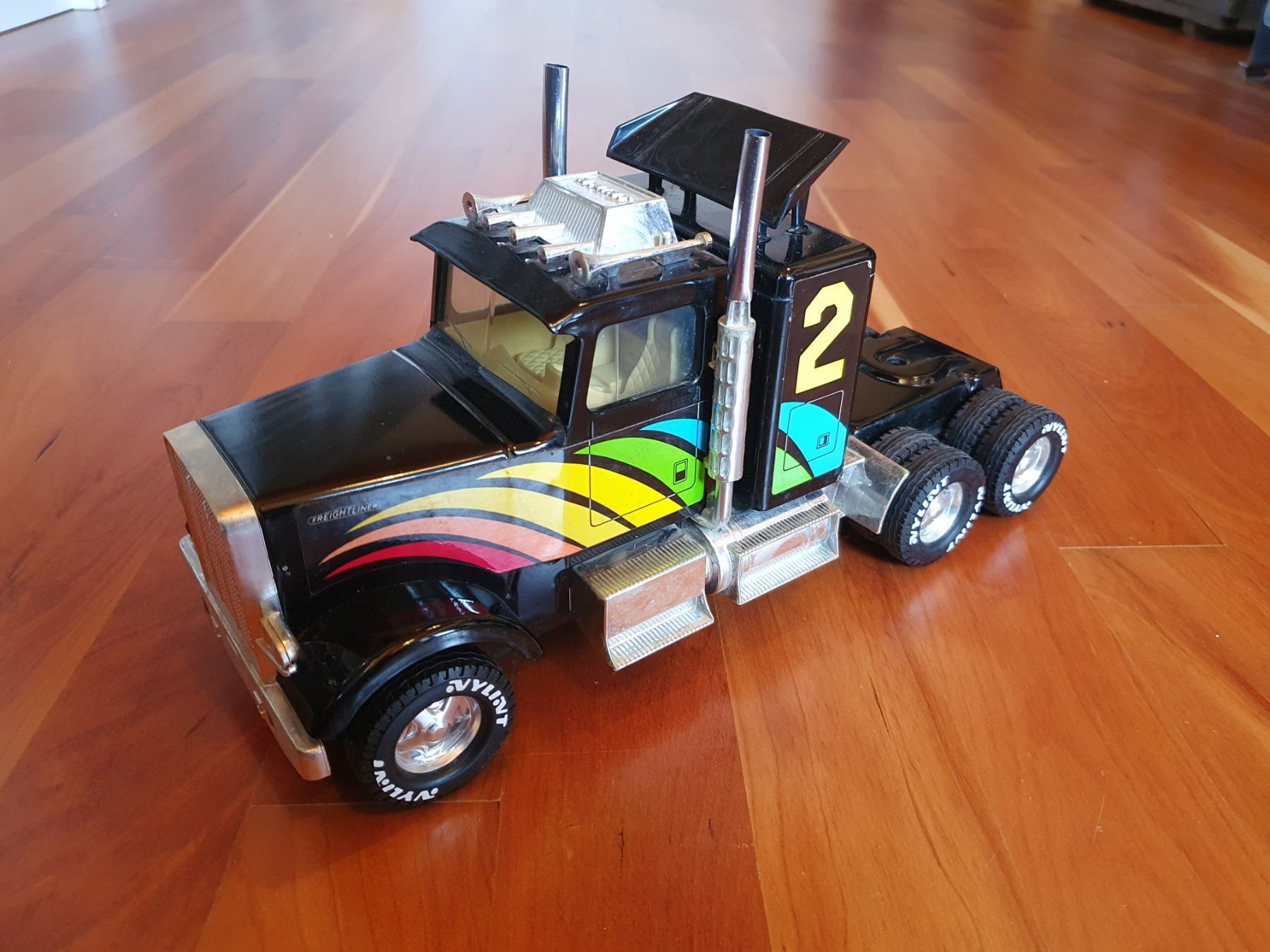 Kit di modellismo & Modellini statici: Freightliner US-Truck – Usato da Triesen venduto da platzproblem1 1