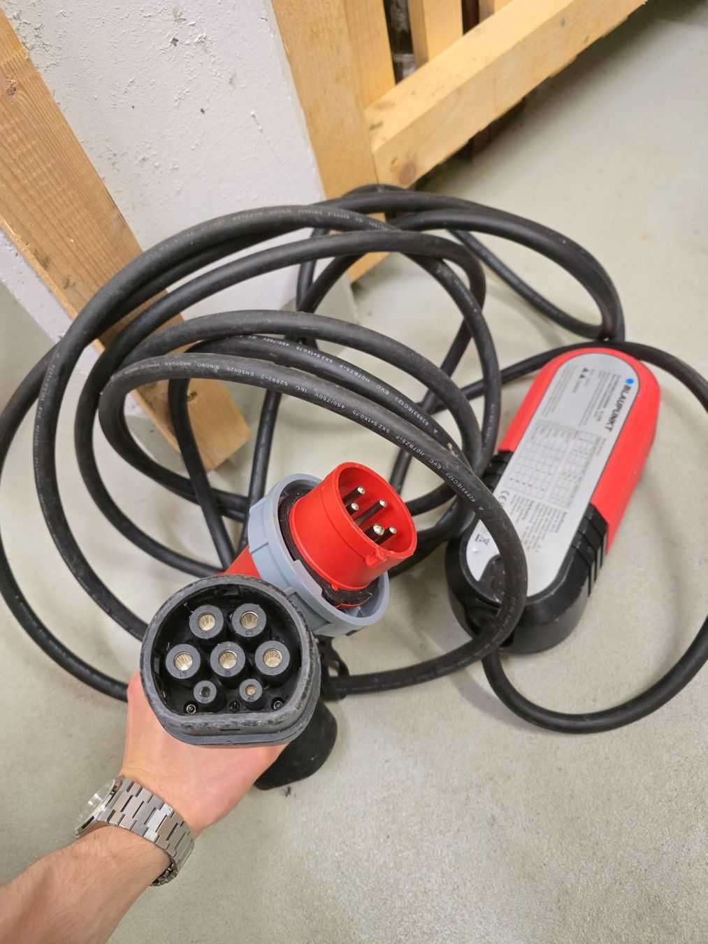 Batterie-Ladegeräte: Blaupunkt Portables E-Auto Ladekabel, 11kW – Gebraucht aus Winterthur von niicii77 2