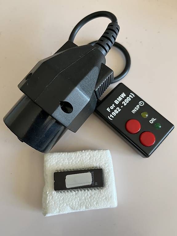 BMW Tutti pezzi di ricambio auto: BMW M3 Tuning Chip 1982-2001 – Usato da Farvagny-le-Grand venduto da Blaualf