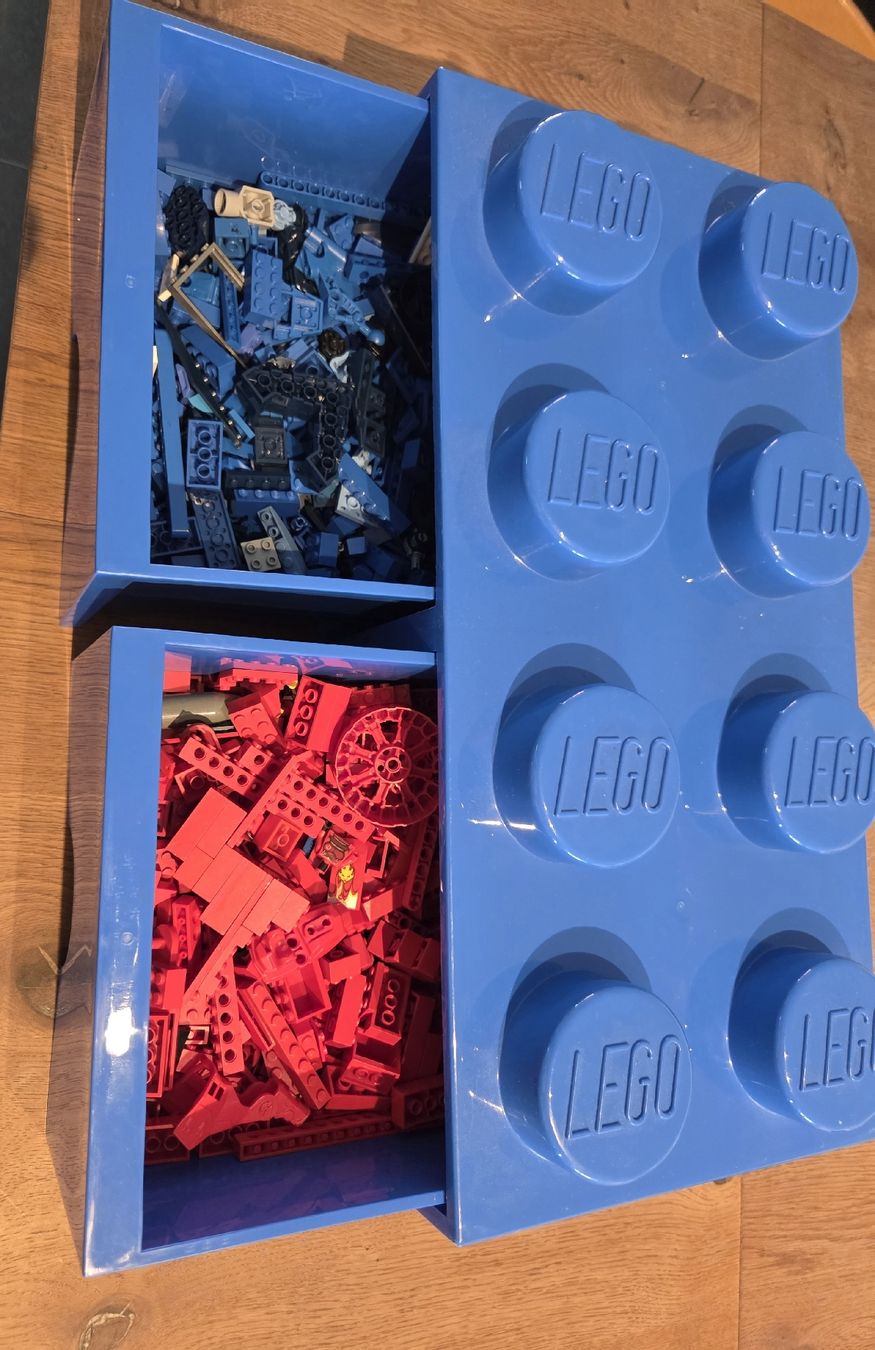 Lego Baukästen: Lego Kiste und Teile – Gebraucht aus Menzingen von anaconda69
