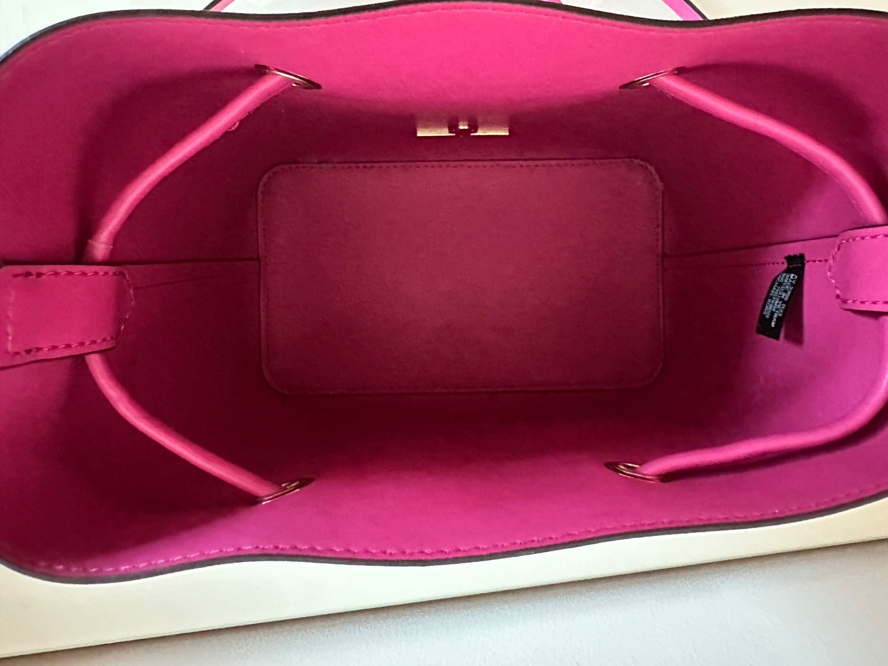 Michael Kors Sacs femmes: Michael Kors Beuteltasche – Neuf (Voir description) à Winterthur par snowflake123 4