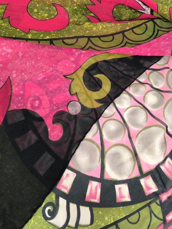 Foulards & écharpes: Schal farbig Versace – D'occasion à Rüti ZH par Restwert_Rueti_ZH 4
