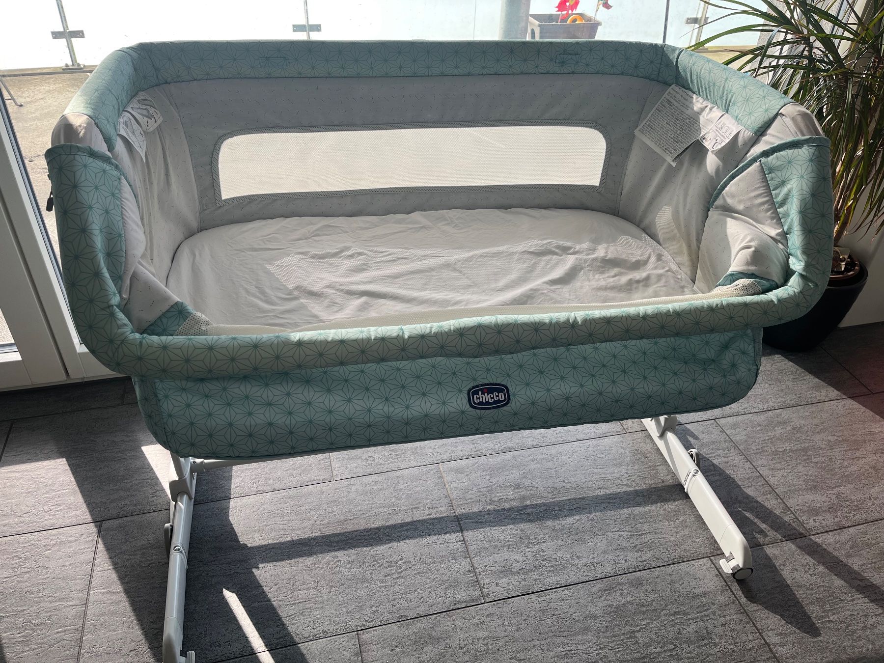 Chicco Letti: CoDodo Next2me Dream bleu clair Chicco avec 2 draps adaptés – Usato da Estavayer-le-Lac venduto da stelina13 2