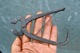 antike kleine KNEIFZANGE mit Feder länge 14cm