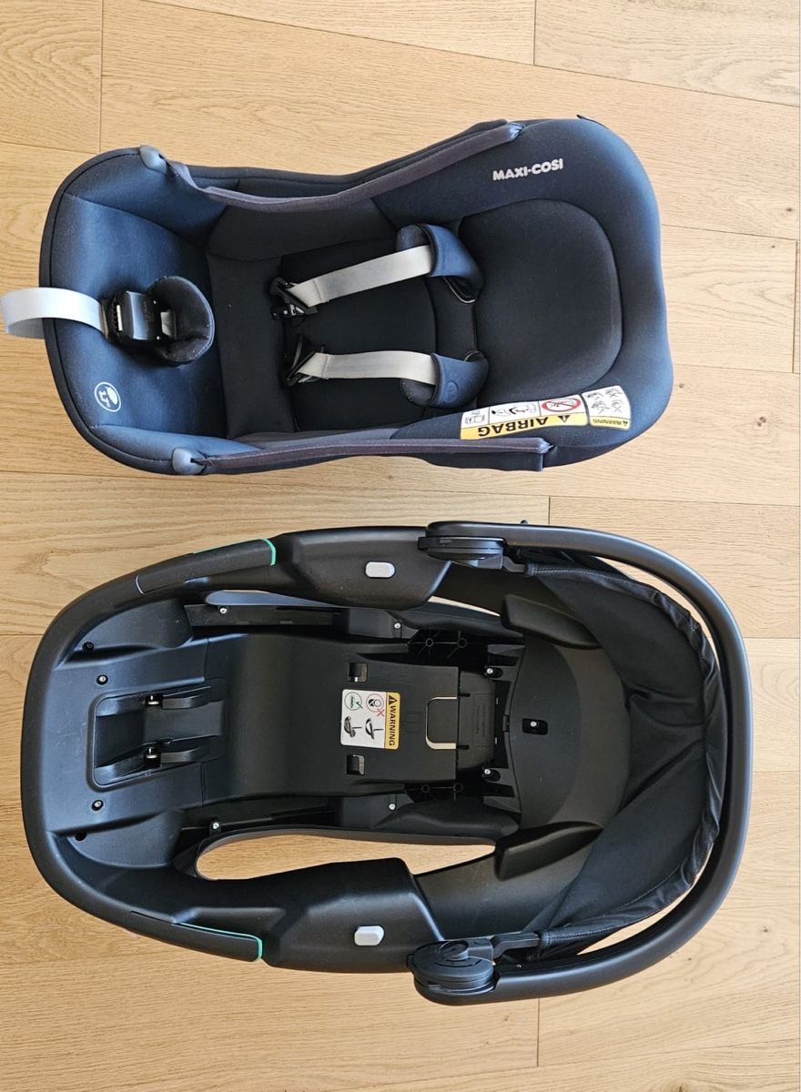 Maxi-Cosi Sièges auto: Maxi-Cosi Babyschale mit Isofix Station  – D'occasion à Lampenberg par SuisseStore 1