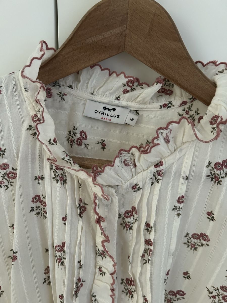 Cyrillus Camicette, T-shirt & Top: Geblümte Cyrillus Bluse Neu – Nuovo (secondo la descrizione) da Zürich venduto da sop_82jx