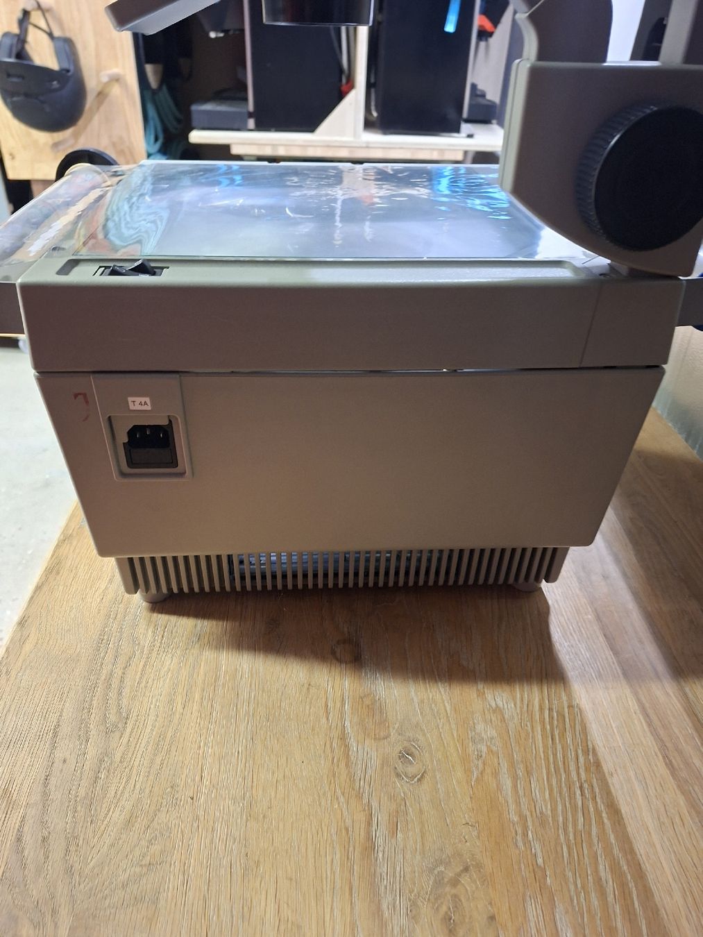 Proiettori: Overhead projector projector – Usato da Bäch SZ venduto da nadinek85 1