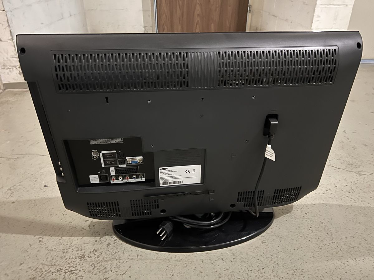 Samsung Fernseher: Samsung Fernseher – Gebraucht aus Schwerzenbach von sas_7t7r 1