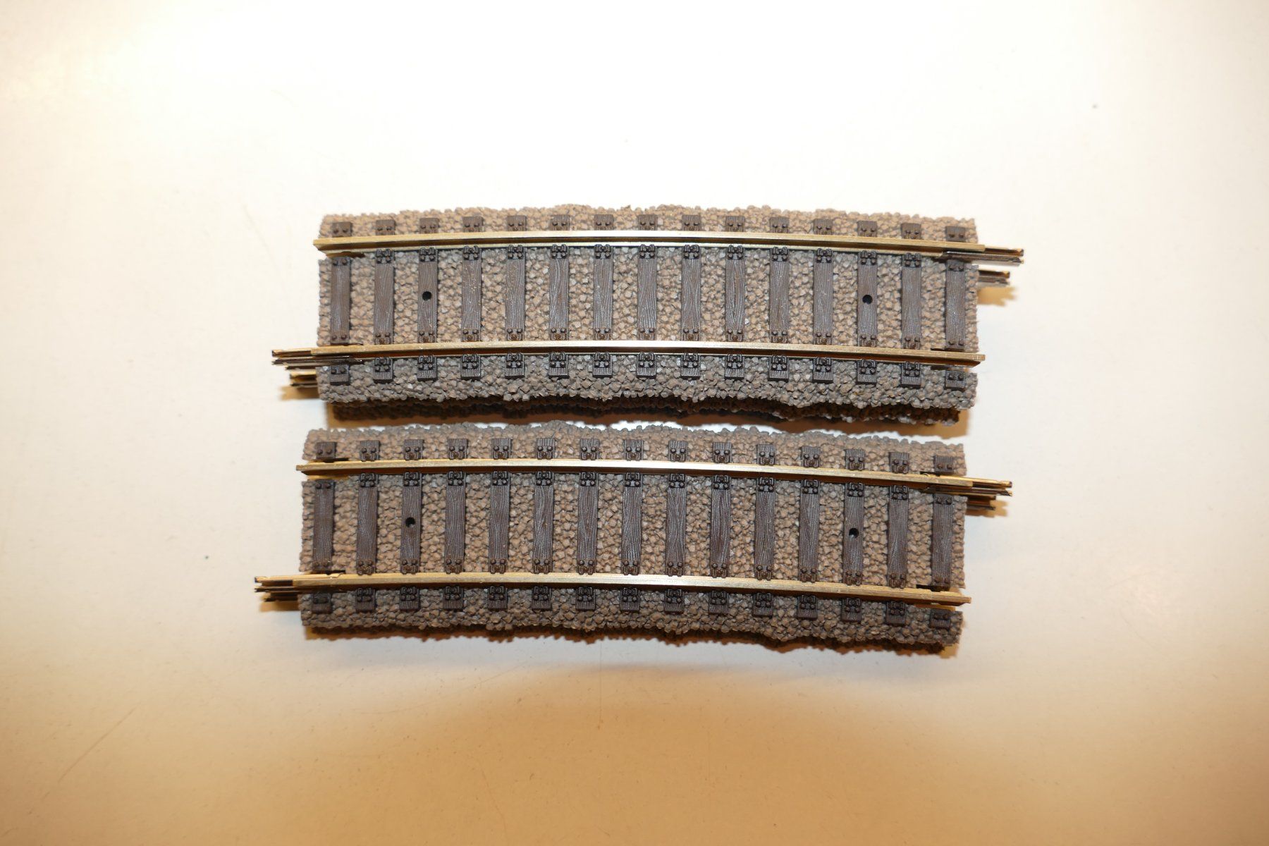 Fleischmann Modelleisenbahnen: Fleischmann H0: 5xgebogenes Gleis Nr. 6139 – Gebraucht aus Niederhasli von rail-duerst