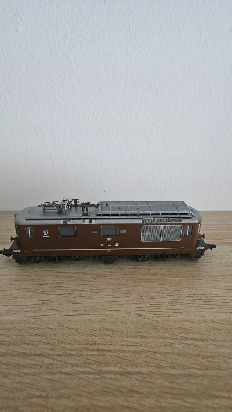 Lima Modellini di ferrovie: Lima Bls Re 4/4 Steg H0 – Usato da Basel venduto da luk_qv8t 2