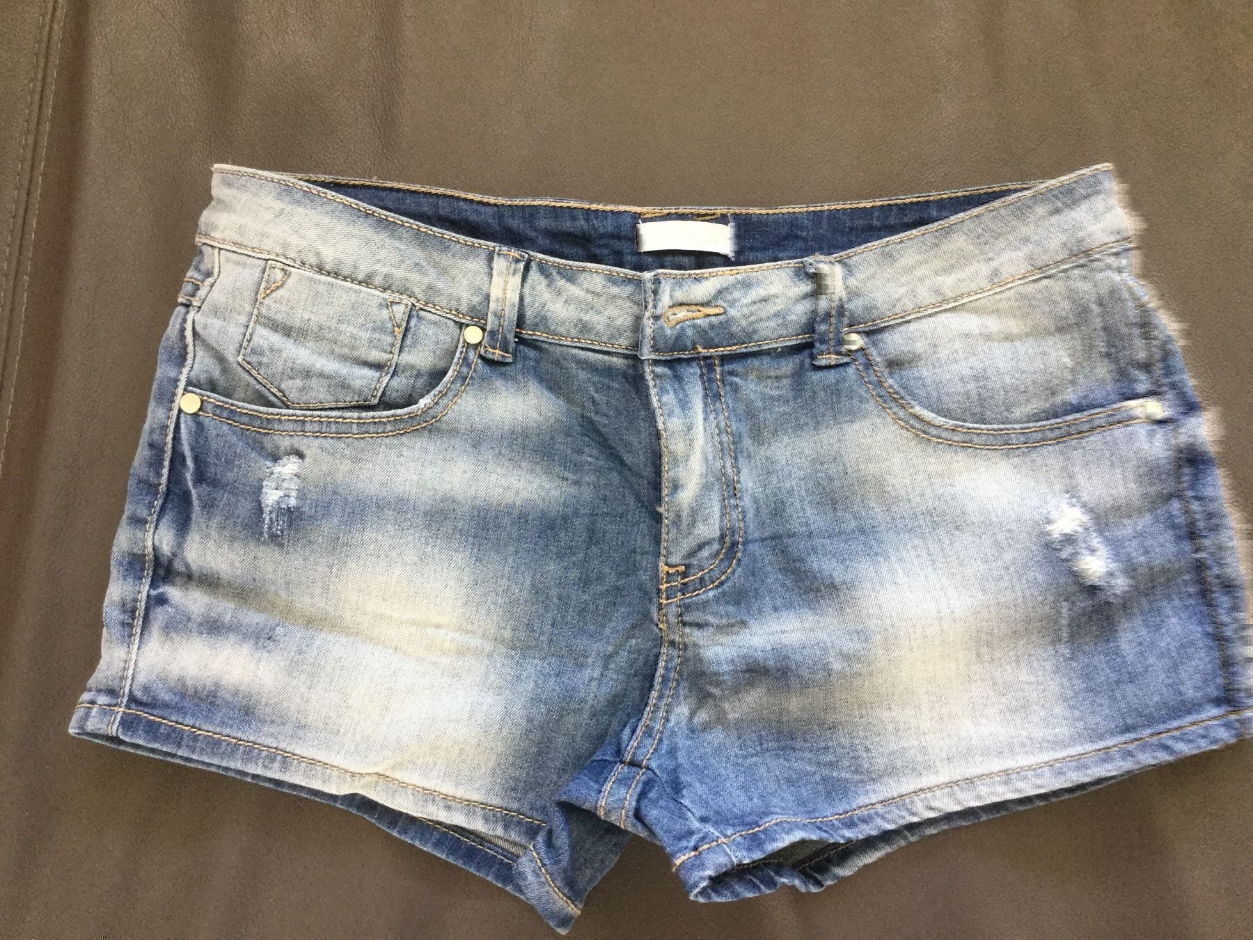 Pantaloni: Jeans Shorts Fun&Fun – Nuovo (secondo la descrizione) da Horw venduto da Benny017