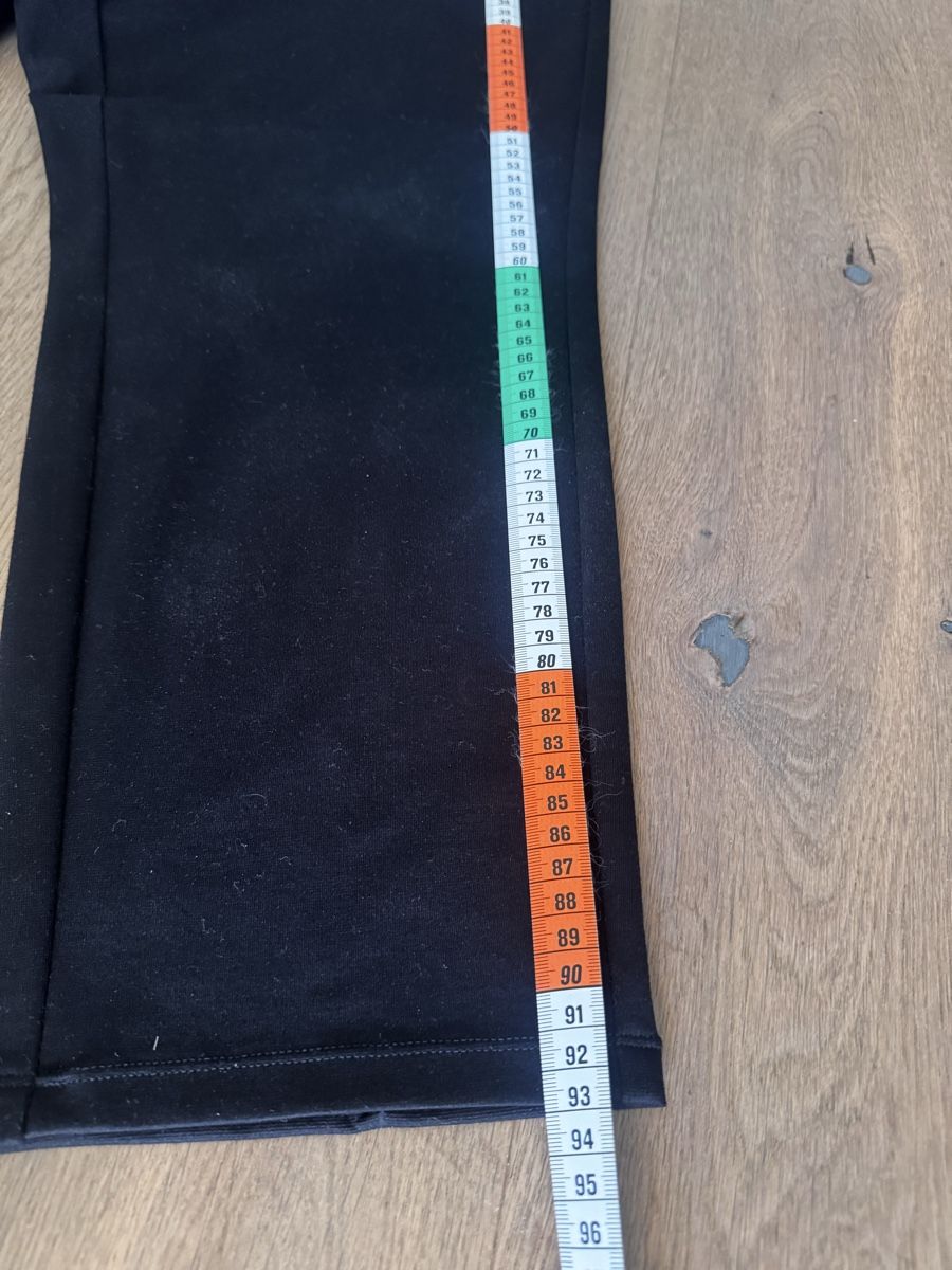 Pantaloni: Freizeithose Goldner Schnitt schwarz ca. Gr. 46 – Usato da Kehrsatz venduto da Adrenalina1 3