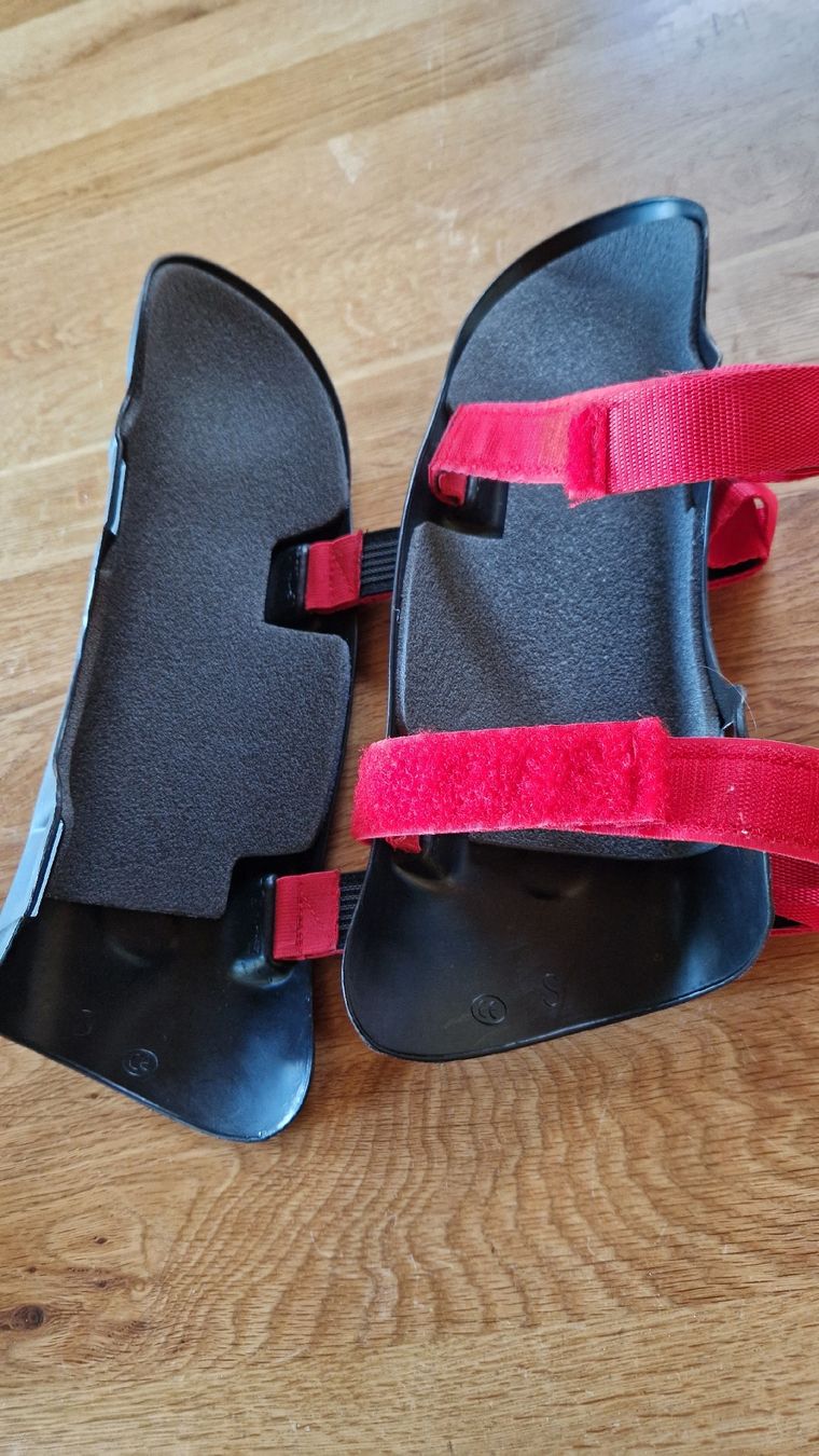 Leki Schutz & Schoner: Leki Slalomschoner – Gebraucht aus Wichtrach von freeheeler 1