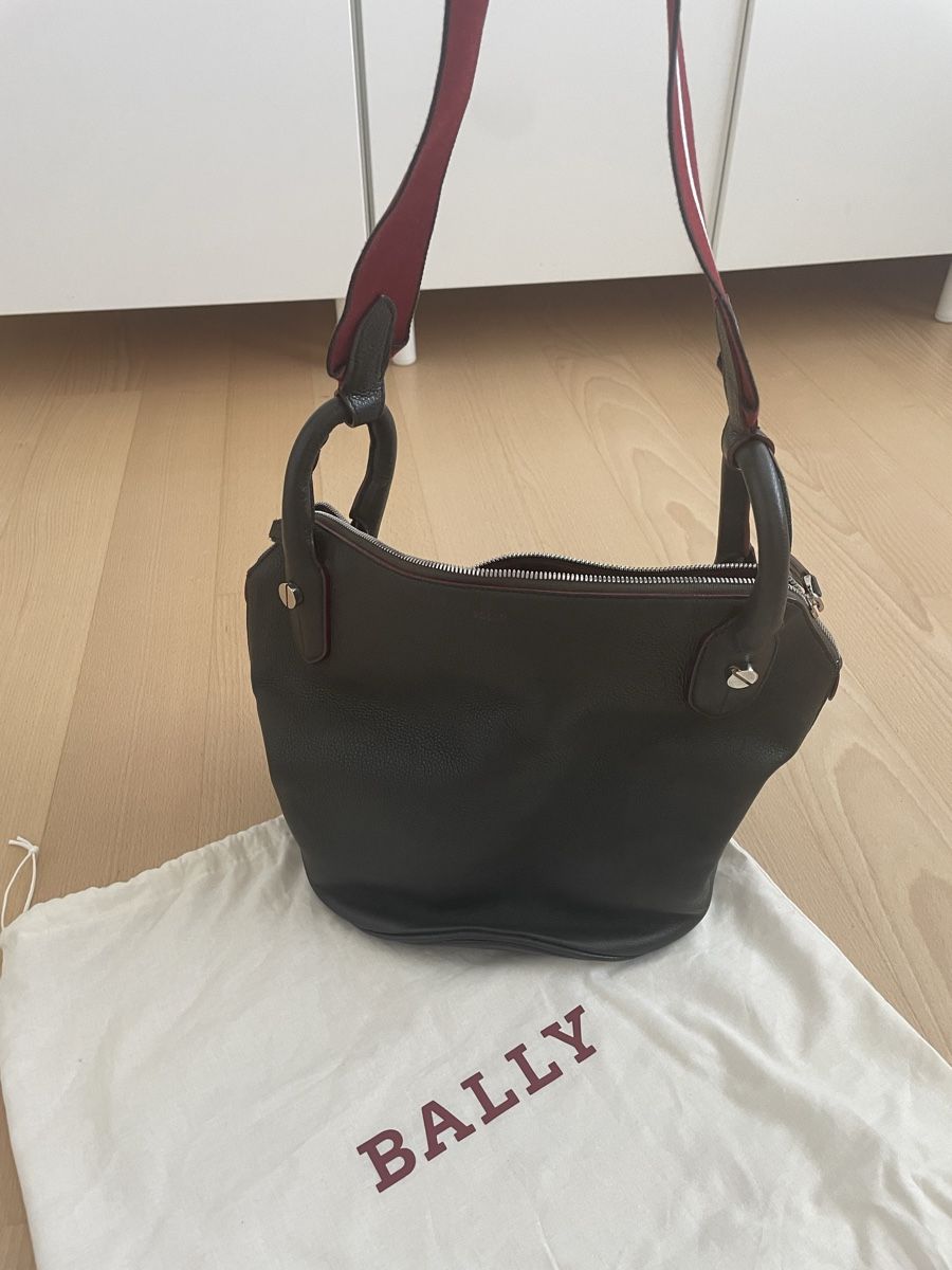 Bally Borse da donna: Chic Bally Leather Bucket Bag - Timeless Classic! – Usato da Bonstetten venduto da Aleksa75 3