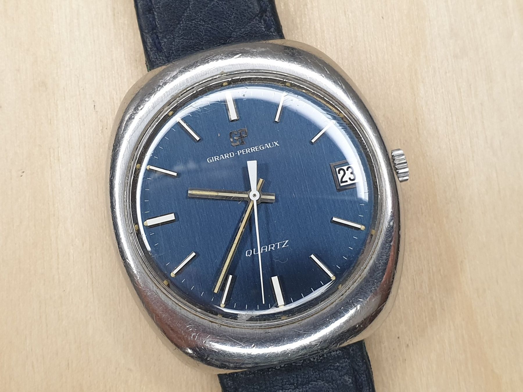Girard-Perregaux Orologi: Girard Perregaux 38mm – Difettoso da Posieux venduto da Csardas.