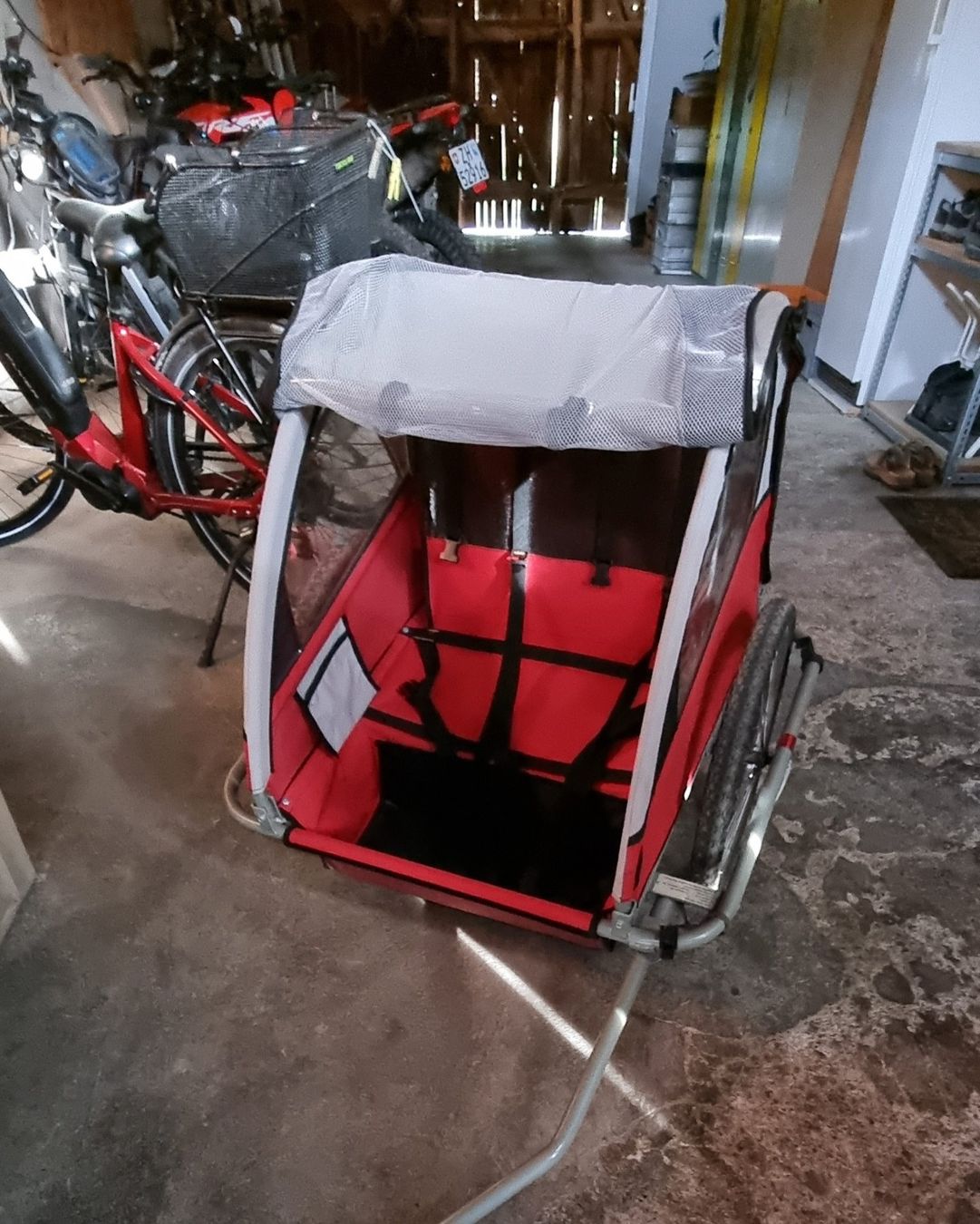 Rimorchi: Veloanhänger – Usato da Dürnten venduto da Jasmine-1 1