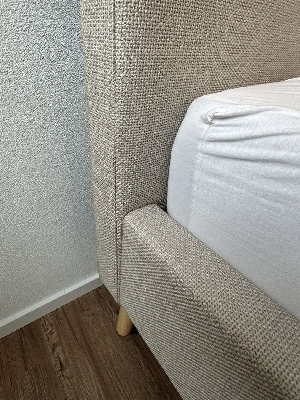Betten: Bett mit Kopfteil – Gebraucht aus Vaduz von Zao66 3