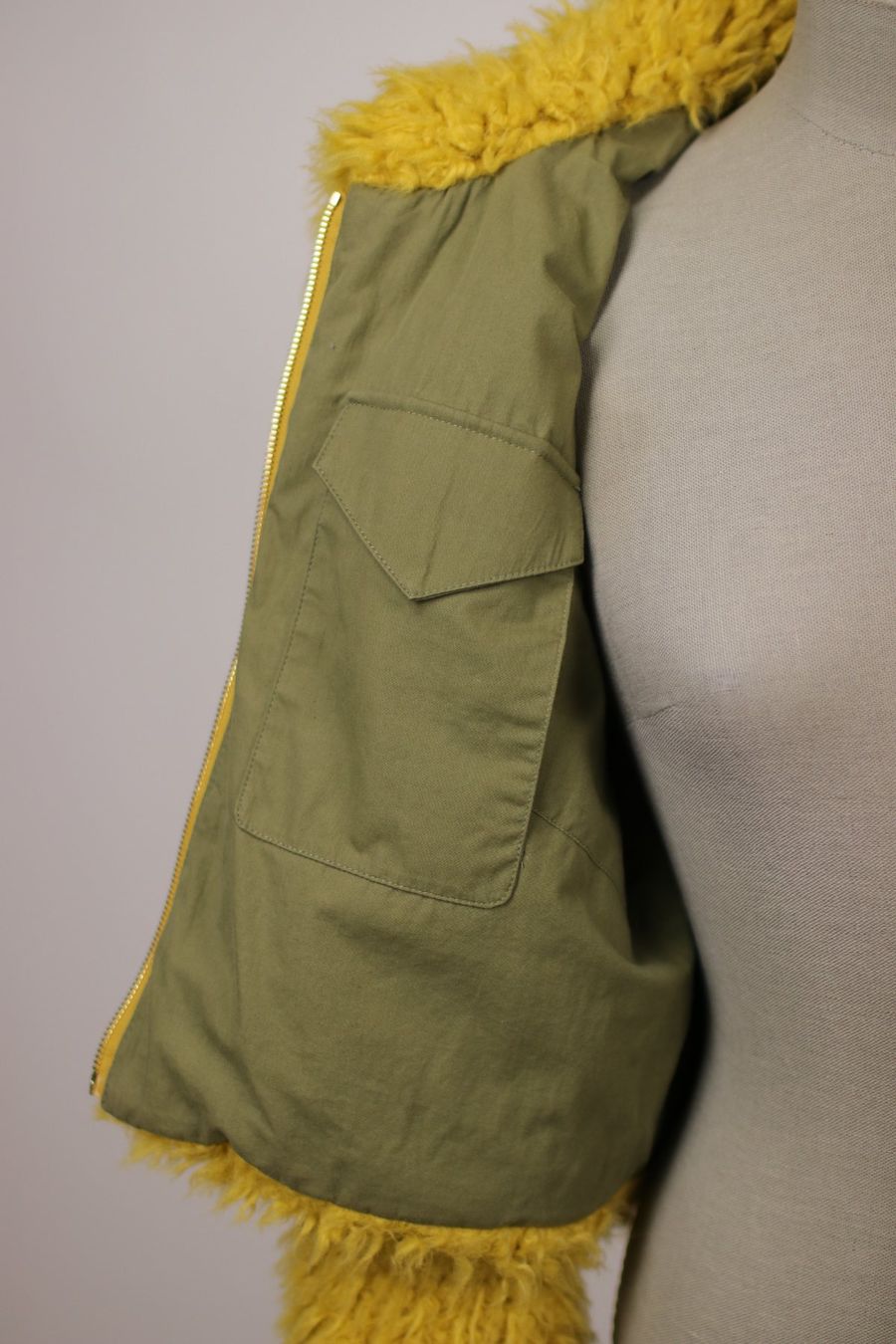 Kenzo Giacche: 1990s cropped Kenzo Fluffy Jacket - Size S-M – Usato da Hombrechtikon venduto da BAZ-Vintage 9