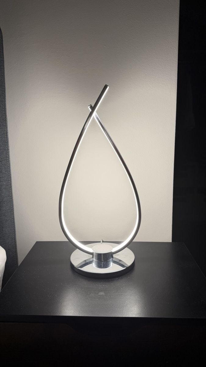 Lampade: Tischlampe modern LED chrom neuwertig 2st  – Usato da Basel venduto da tho_bei