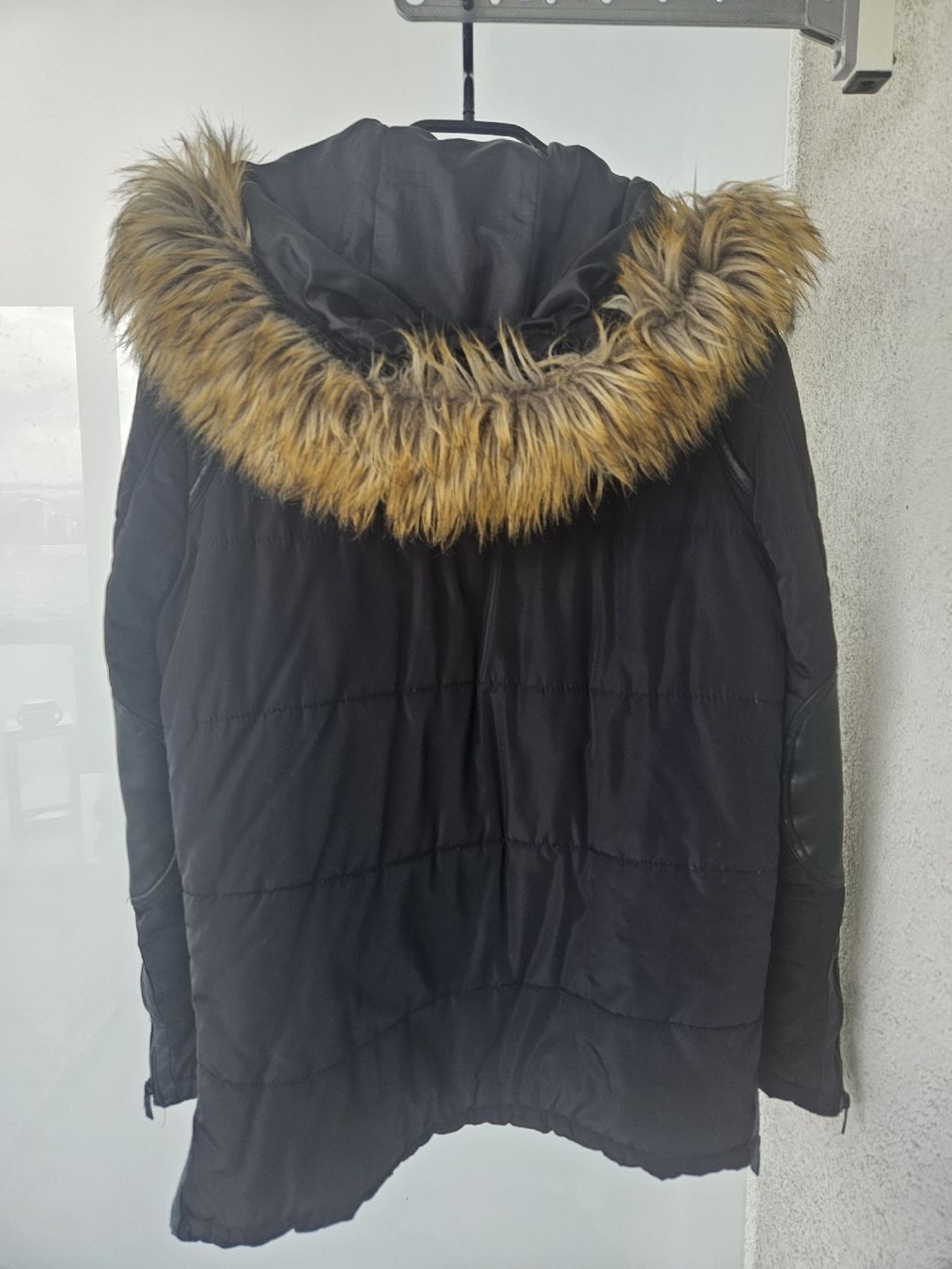 Zara Giacche: Parka Kurzmantel – Usato da Ostermundigen venduto da Msmash 2