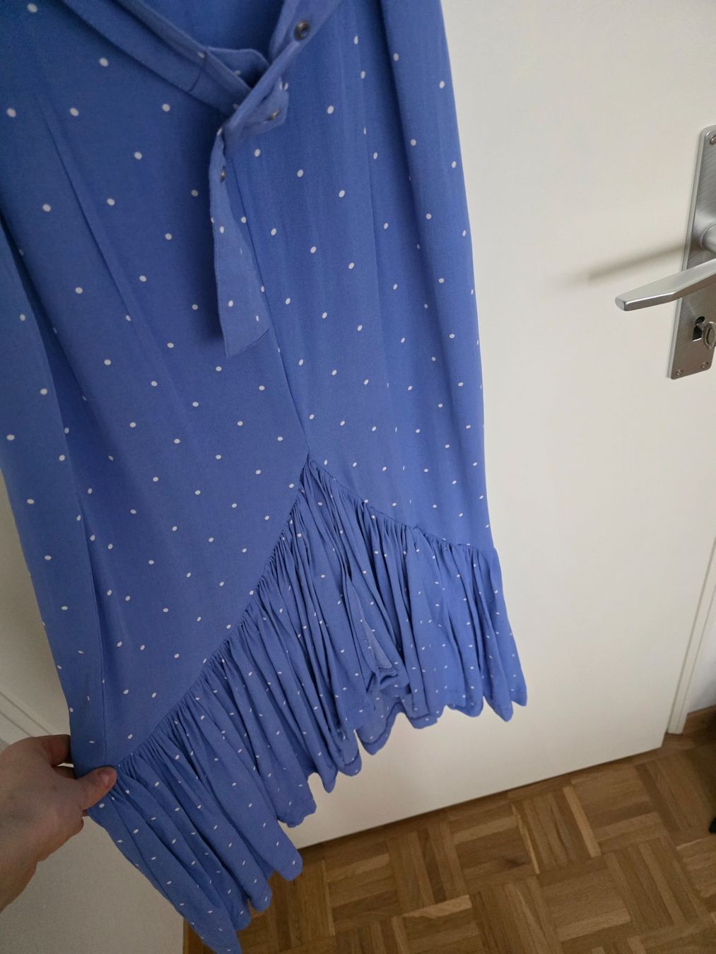 Robe d'été longue bleue sans manches