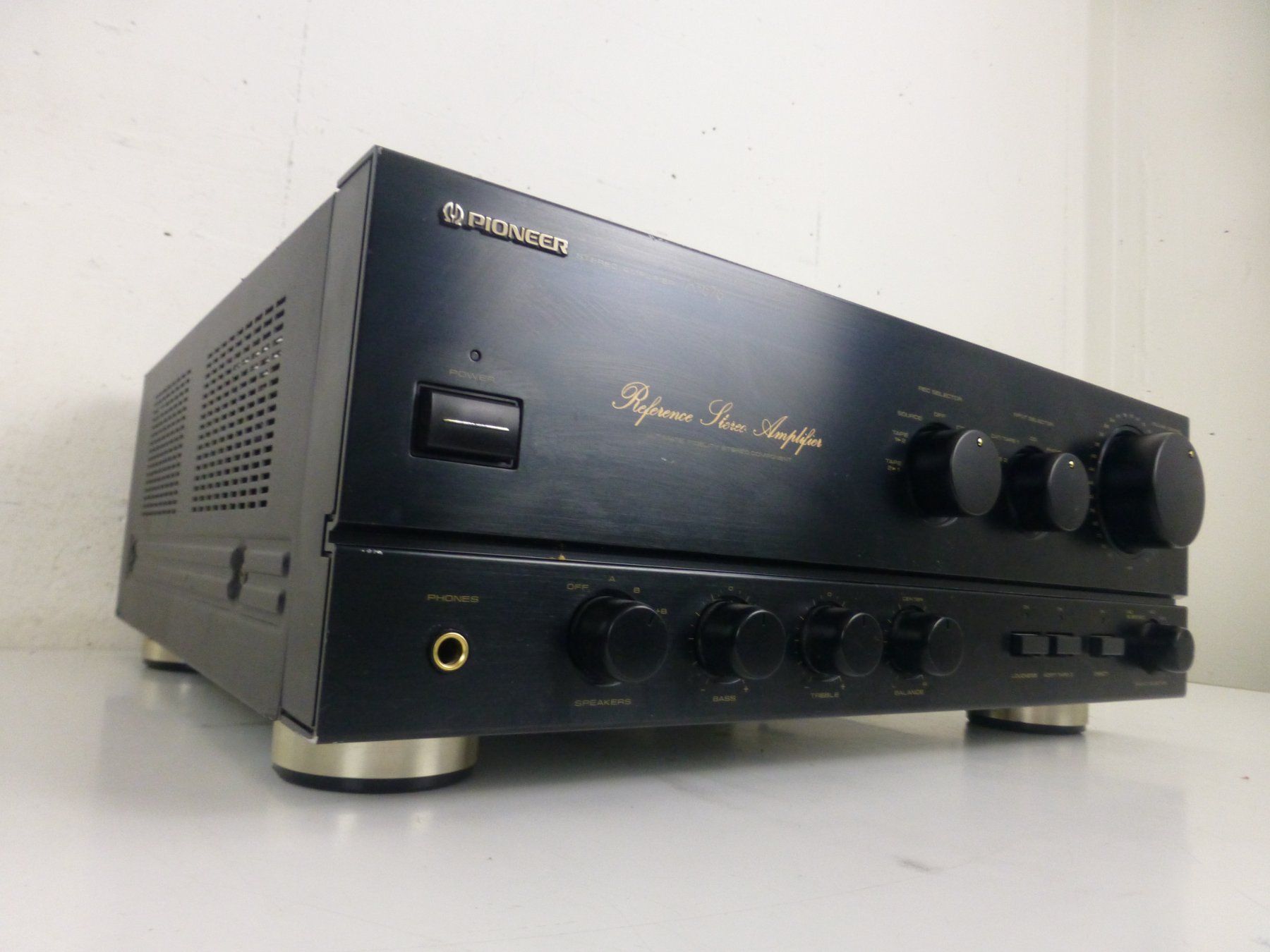 Pioneer Amplificatori: Pioneer A-676 Reference Stereo Amplifier – Usato da Fahrweid venduto da gruenezahn 1