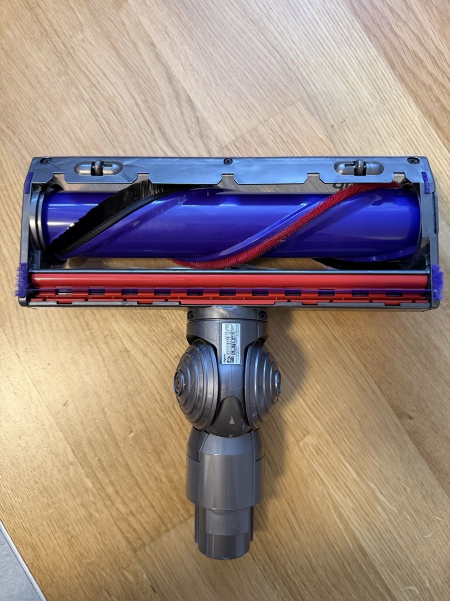 Dyson Altro per la casa: Dyson brosse V7 - V15  – Usato da Meyrin venduto da SA_3006 2