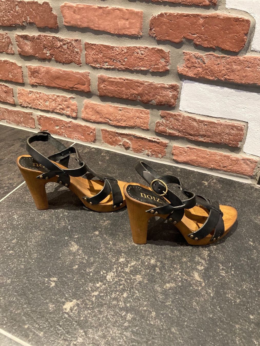Damenschuhe: Pumps – Gebraucht aus Rorschach von Loonimuh 3