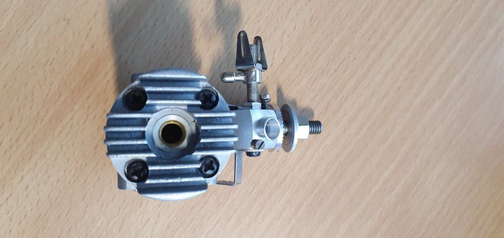 Modellmotor Enya 19-V Model 4005 (Defekt) in Camorino für CHF 30 - mit
