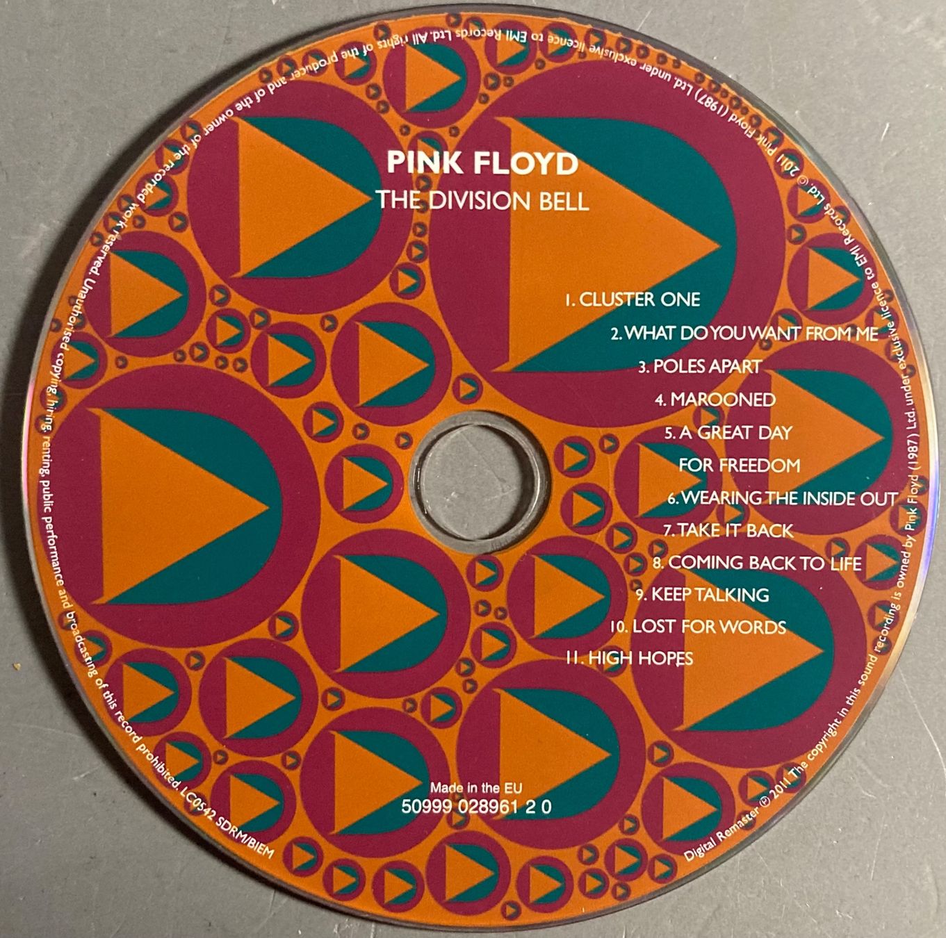 CDs: PINK FLOYD - THE DIVISON BELL – D'occasion à Poliez-Pittet par Newtown-Records 4