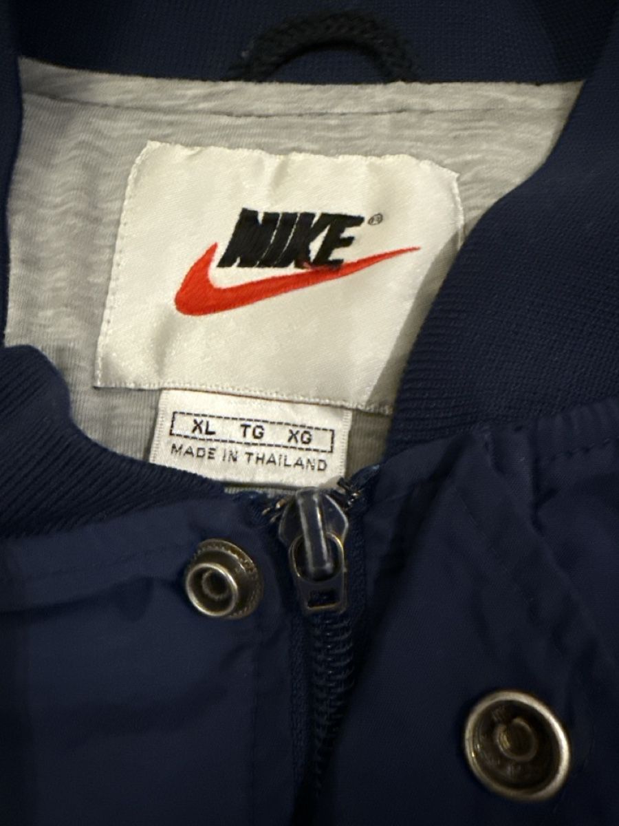 Nike Giacche: Nike Vintage Jacke, , Grösse XL – Usato da Rapperswil BE venduto da yar_l85r 1