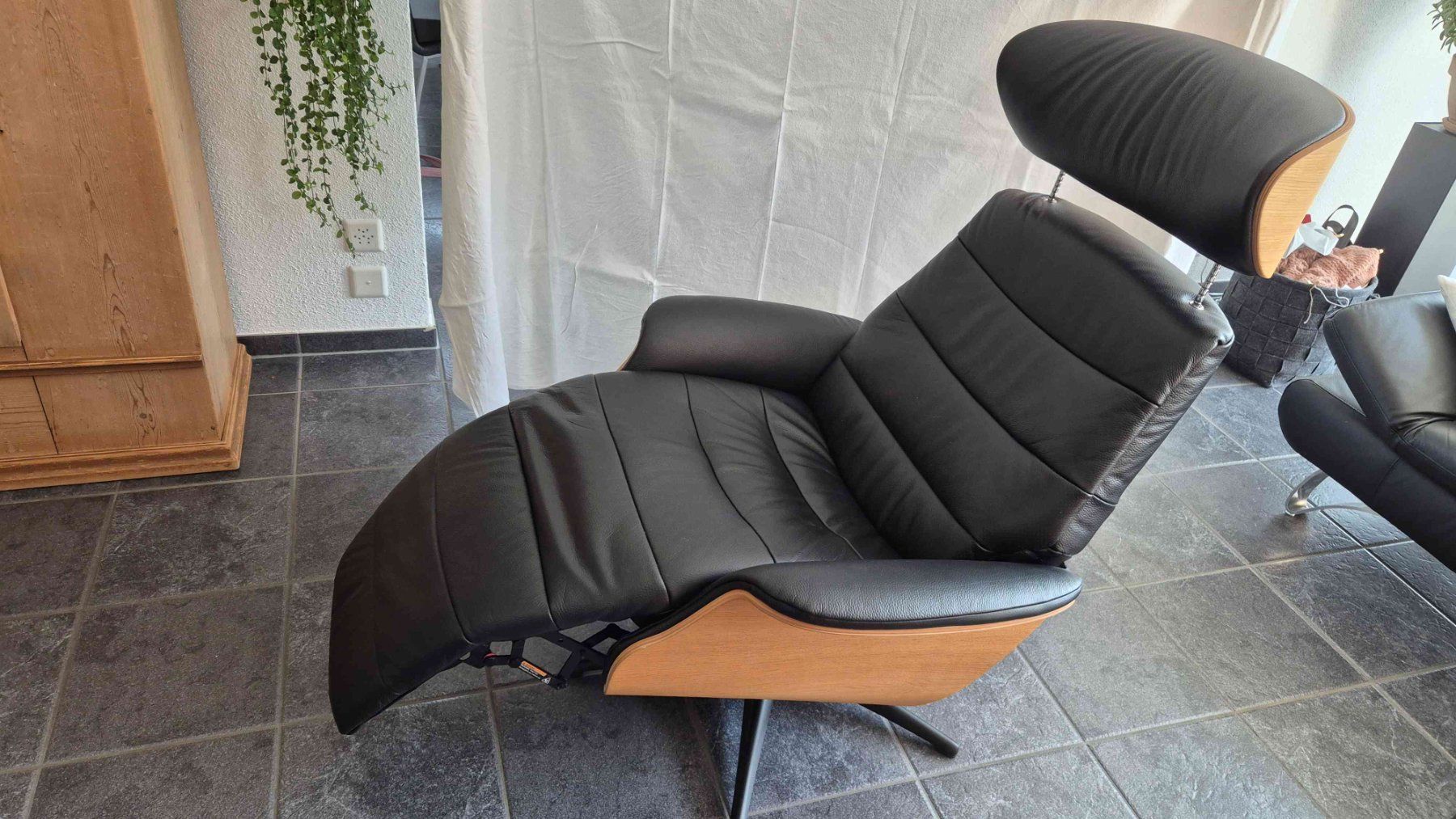 Sessel: Relaxsessel Cam aus Leder – Gebraucht aus Matten b. Interl von wei_qbj9 3
