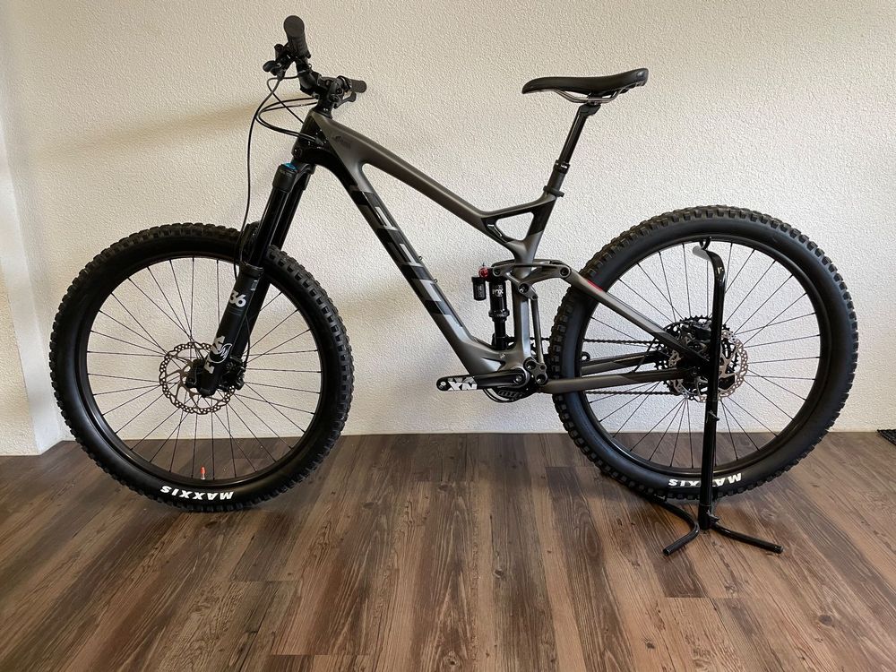 Felt Compulsion 3 MTB grau schwarz neuwertig Comprare su Ricardo