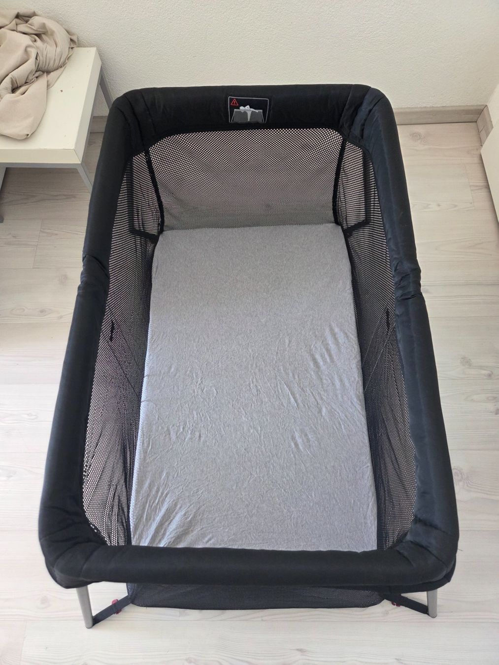 Babybjörn Letti: BabyBjörn Reisebett – Usato da Zug venduto da Maxlogan 4