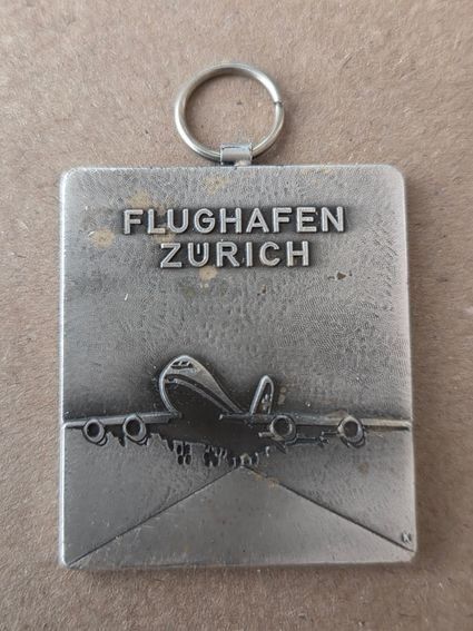 Medaillen: Plakette Flughafen Zürich – Gebraucht aus Schenkon von Blech