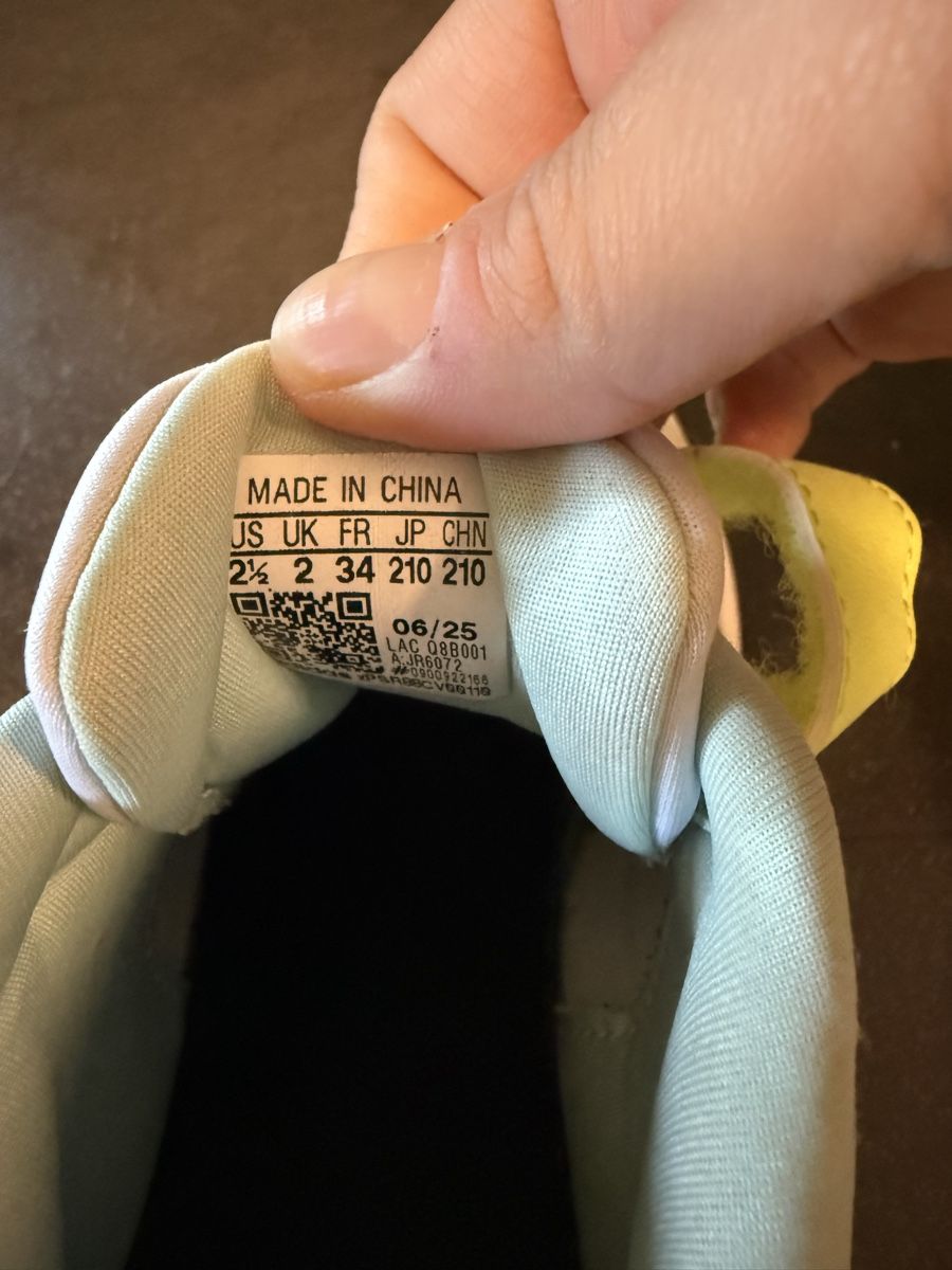 Adidas Schuhe für Mädchen: Adidas Turnschuhe Grösse 34 – Gebraucht aus Wolfhausen von lunaire01 2