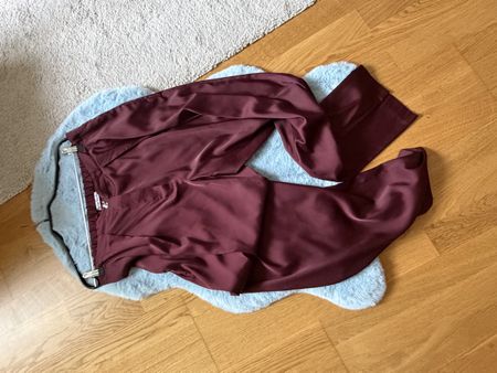 Hose Acne Studios dunkelrot Grösse 42 guter Zustand