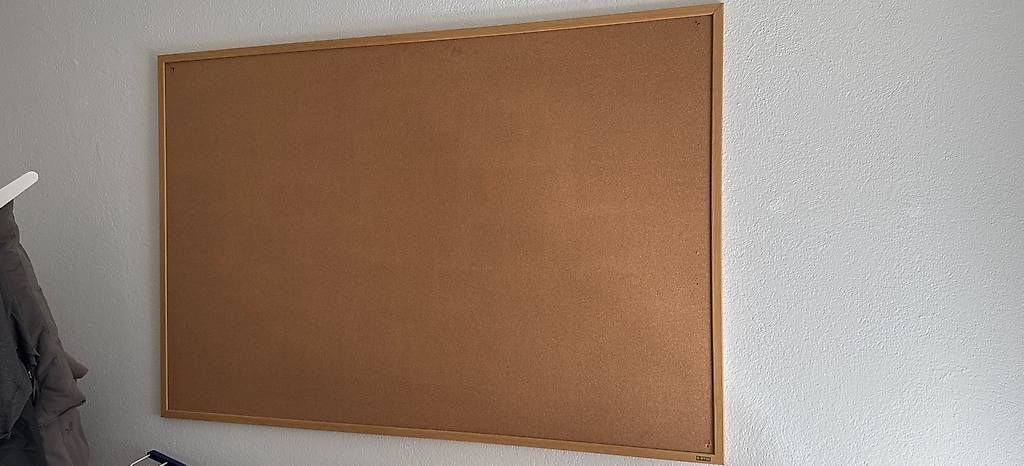 Wandtafeln: Riesengrosse PIN-wand – Gebraucht aus Bern von Valtian