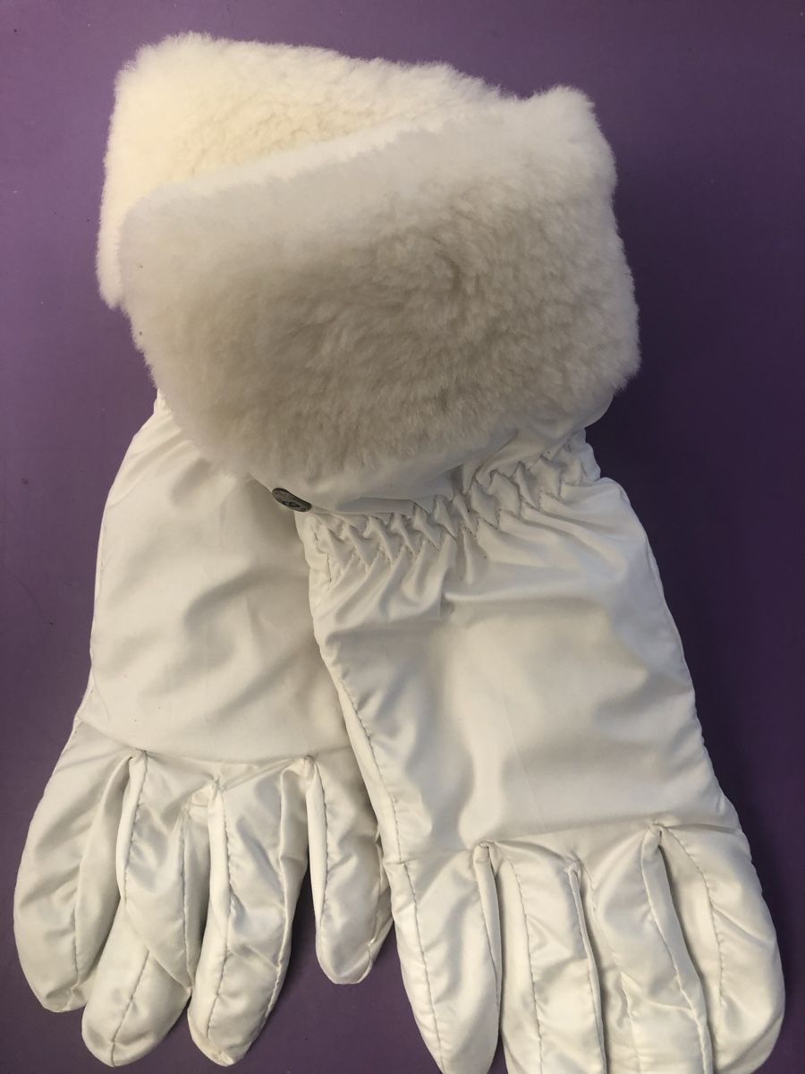 Ugg Guanti & manicotti: Handschuhe GGL – Nuovo (secondo la descrizione) da Solothurn venduto da galinka 2