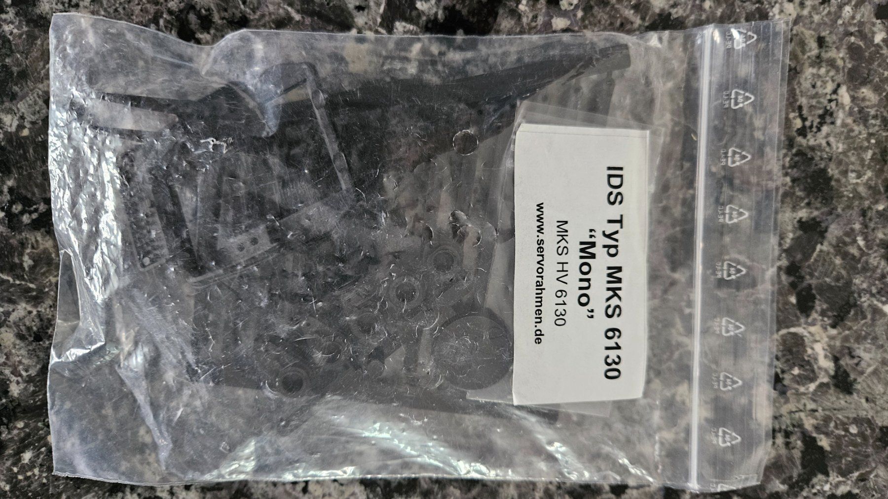 RC Kits de montage: Servorahmen IDS Typ MKS 6130 "Mono" Set – Neuf avec emballage d'origine à Biel/Bienne par Gorbi5