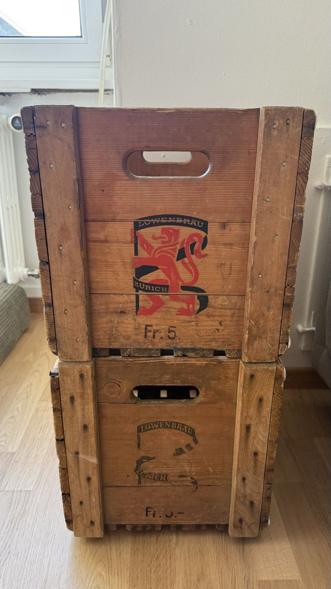 Casse di vino e birra: 2 Löwenbräu Holzkisten – Usato da Zürich venduto da Riley16 2