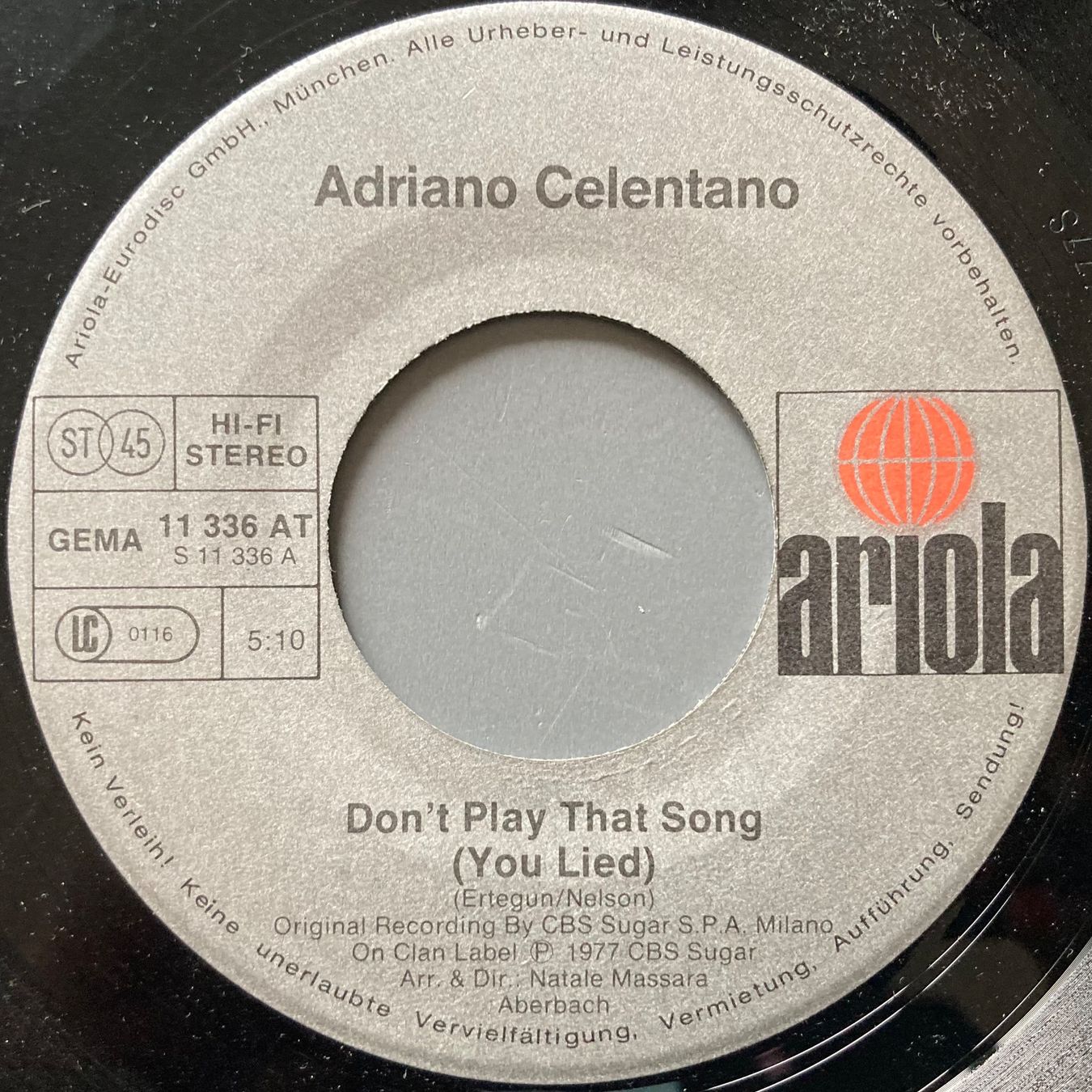 Dischi in vinile: ADRIANO CELENTANO - DON'T PLAY THAT SONG – Usato da Poliez-Pittet venduto da Newtown-Records 2