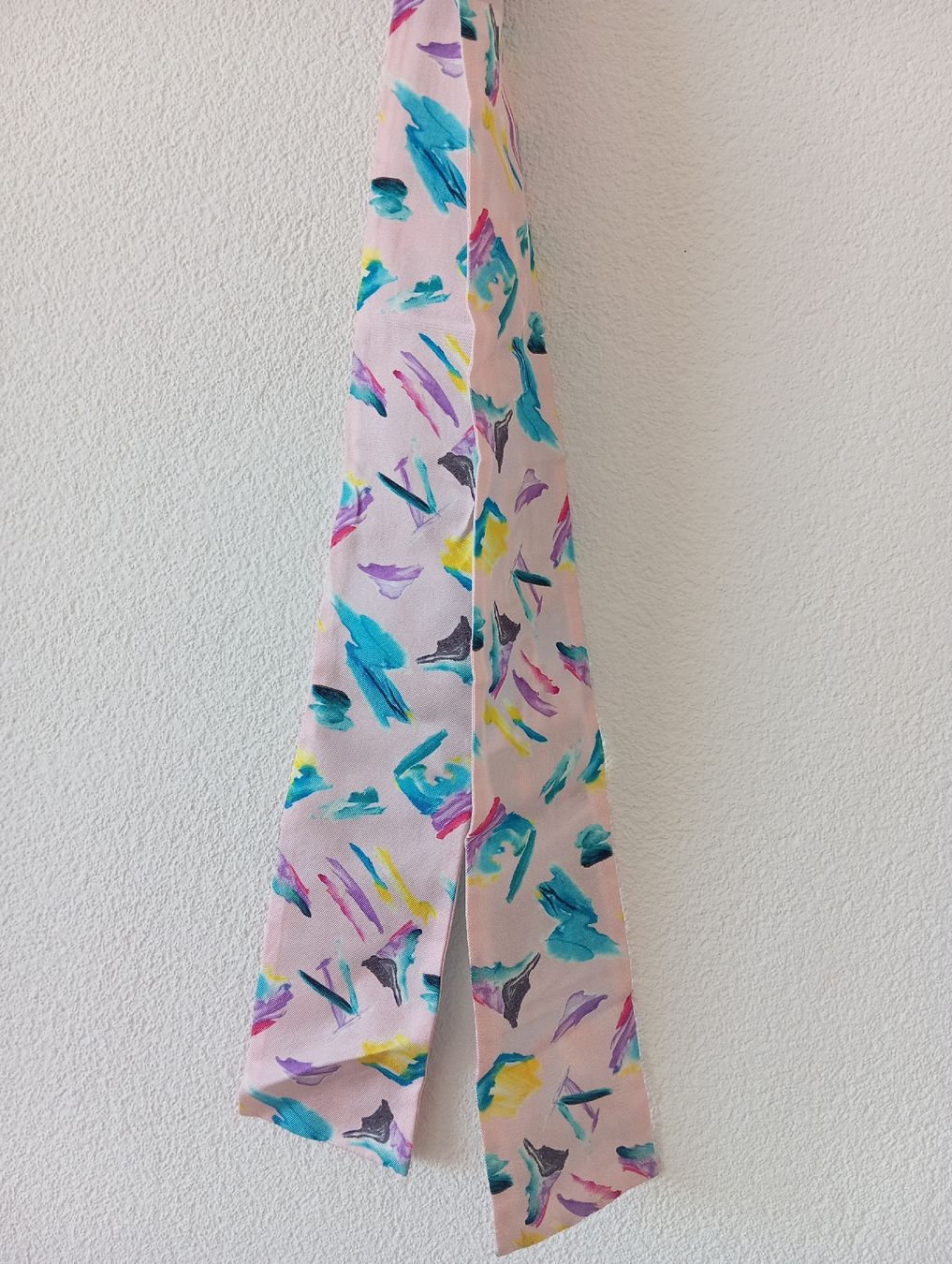 Louis Vuitton Foulard & Sciarpe: Louis Vuitton Twilly / schmaler Seidenschal – Usato da Romanshorn venduto da mololo