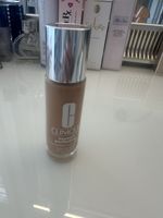 Clinique Foundation
