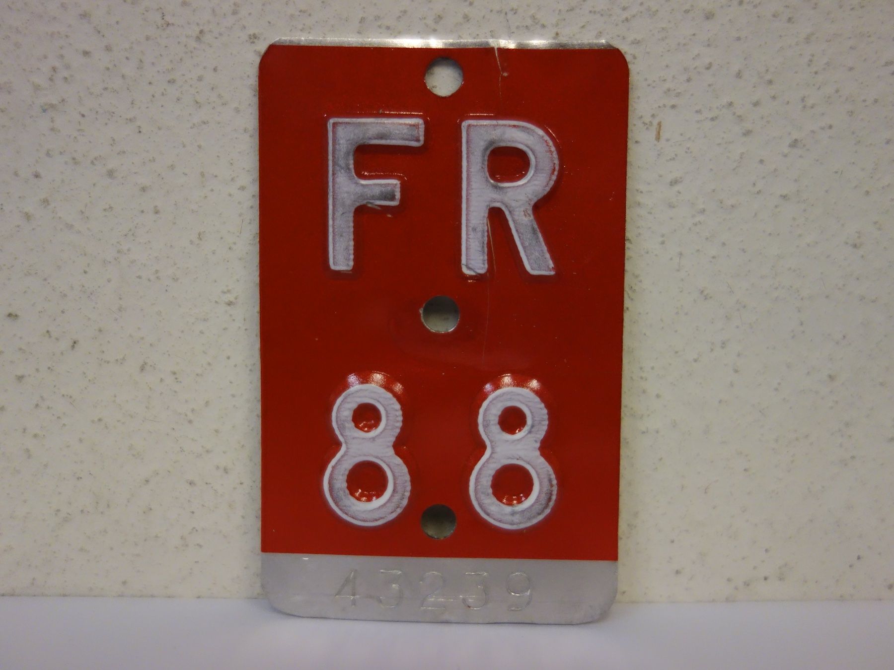 Schilder: FR 88 VELONUMMER - FAHRRADSCHILD – Gebraucht aus Kerzers von zimmergruen