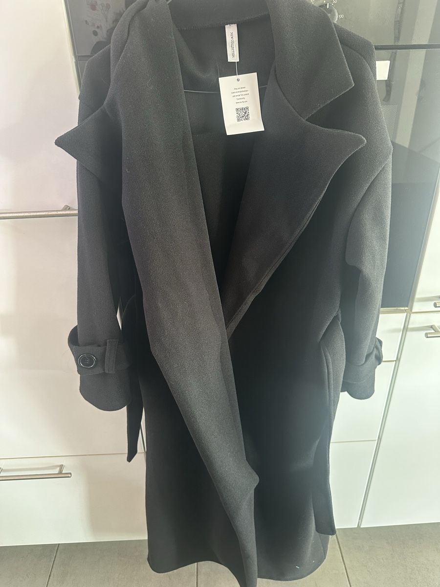 Mäntel: Schwarzer Mantel – Neu und originalverpackt aus Neuenegg von dja_8q7x 1